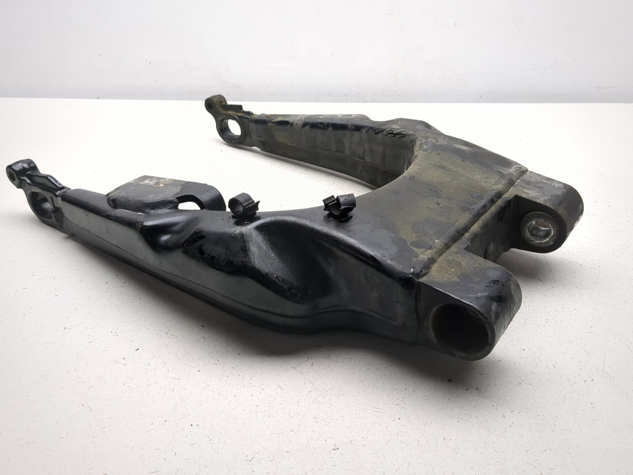 17-23 Harley-Davidson Road Glide FLTRXS Rear Swingarm 45470-09