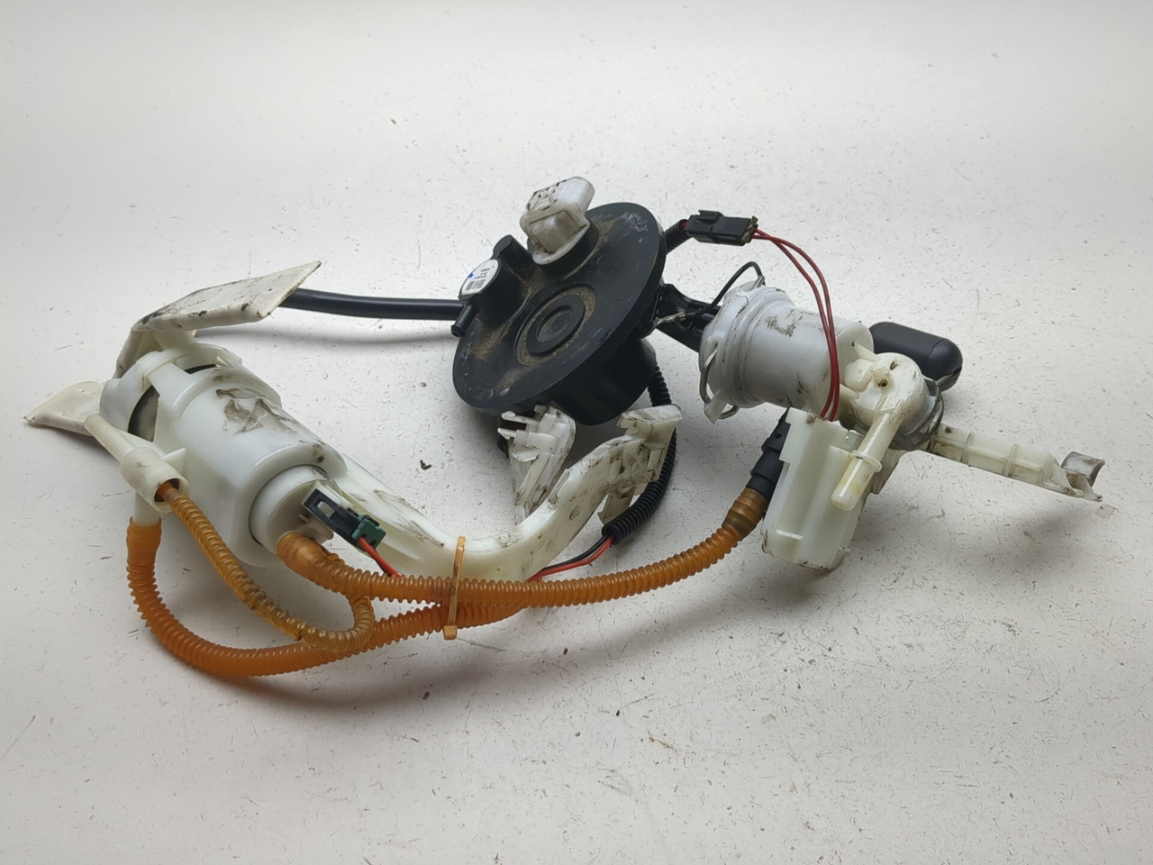 17-23 Harley-Davidson Road Glide FLTRXS Fuel Pump Assembly 75076