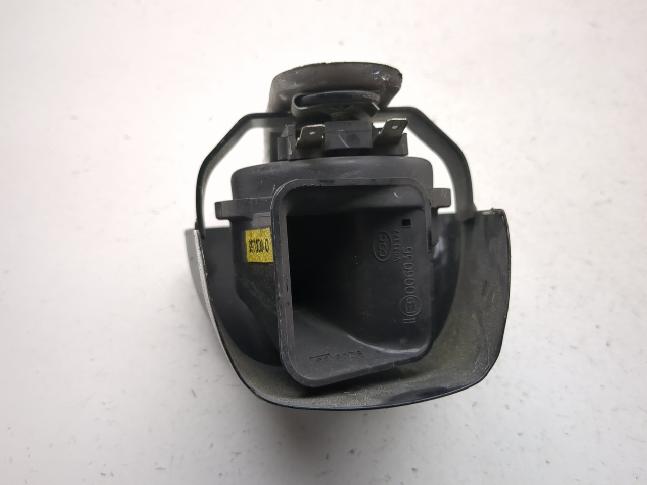 17-23 Harley Davidson Road Glide FLTRXS Side Left Horn Assembly