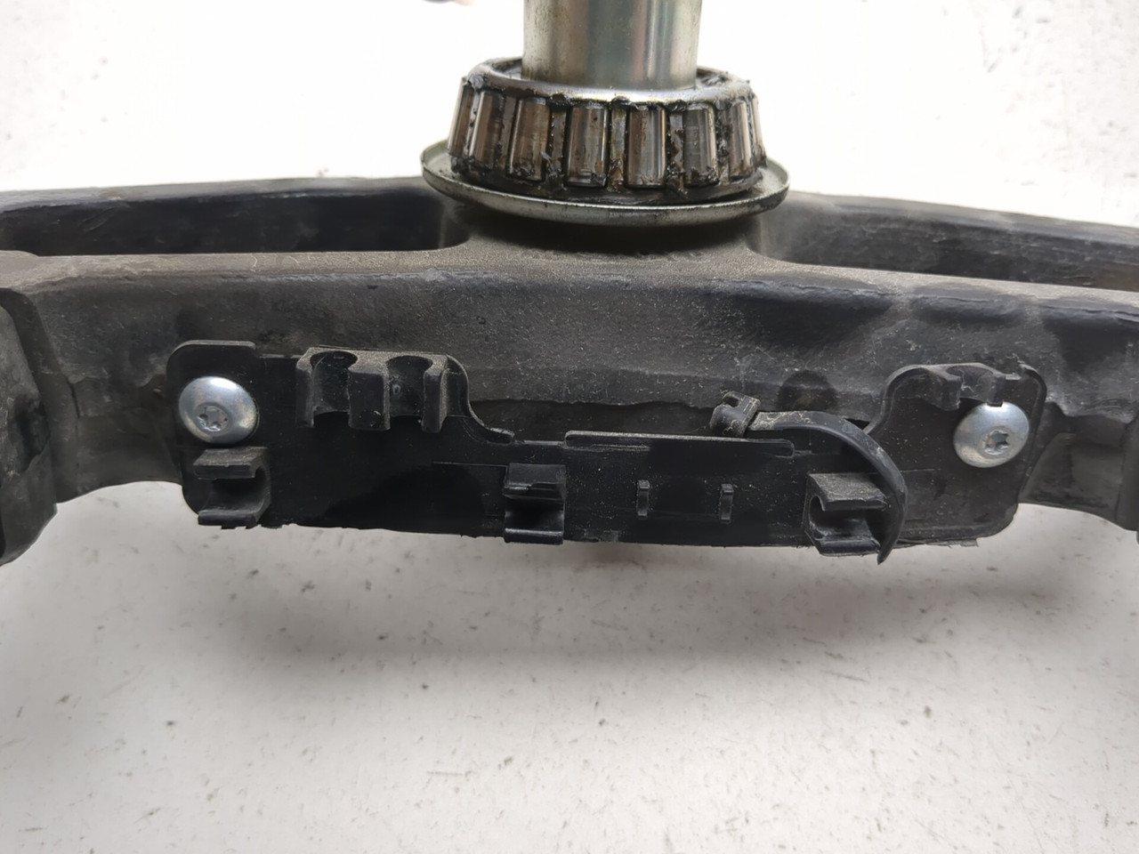 17-23 Harley Davidson Road Glide FLTRXS Front Lower Triple Tree