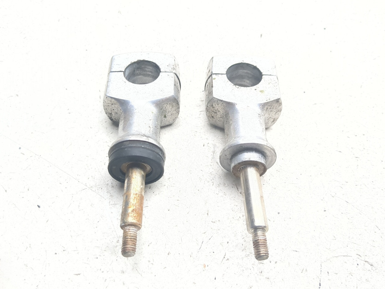 k 様 98-03 Honda VT750 Shadow ACE Front Left Right Handlebar Riser Set