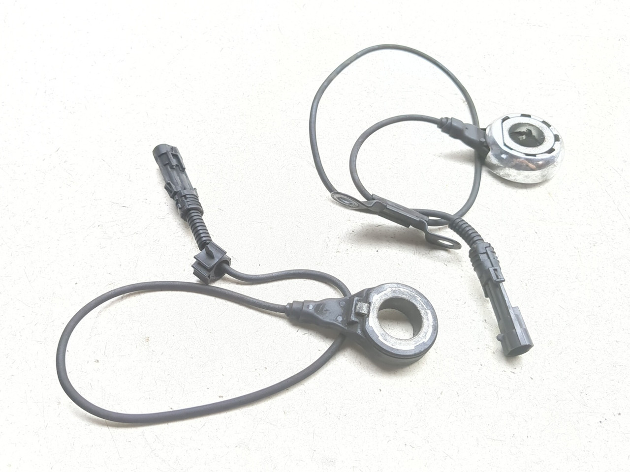 10-13 Harley FLHTK Electra Glide Ultra ABS Wheel Speed Sensor Set