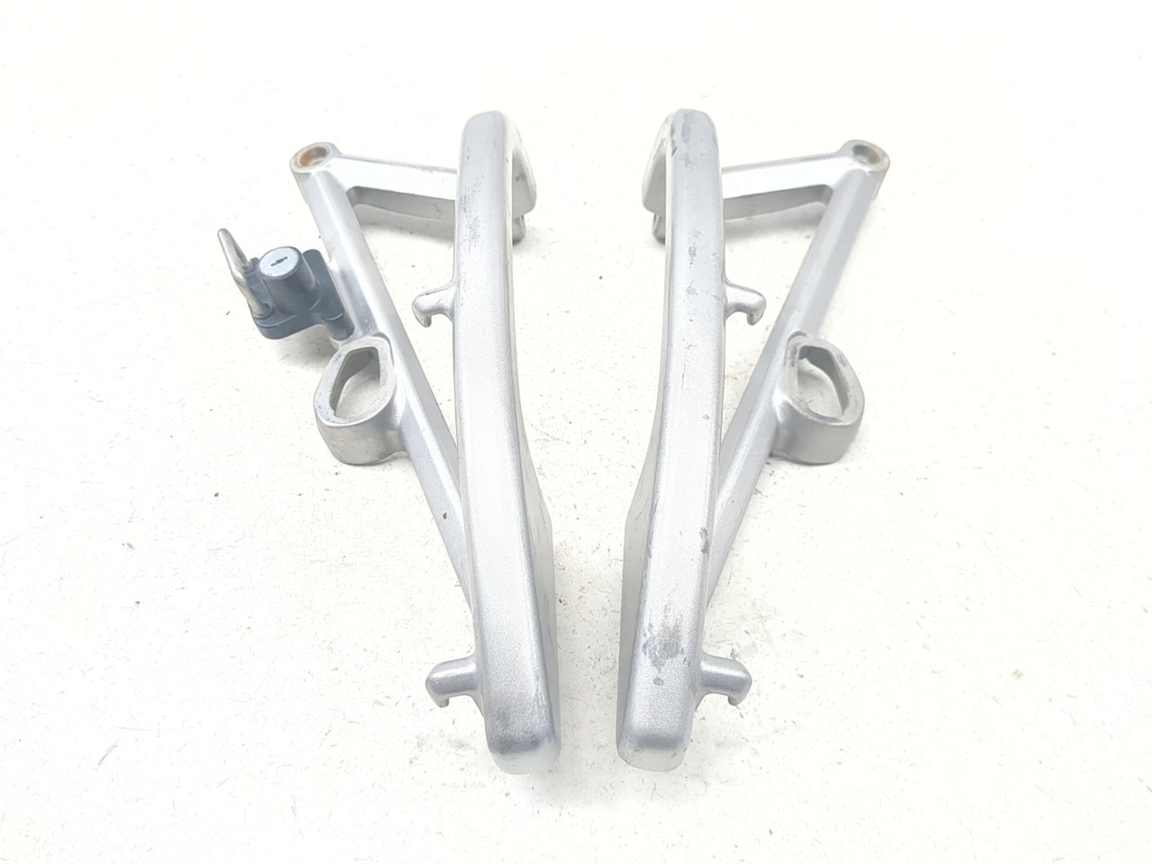 08-18 Kawasaki KLR 650 Rear Left Right Grab Rail Set 32109-0018