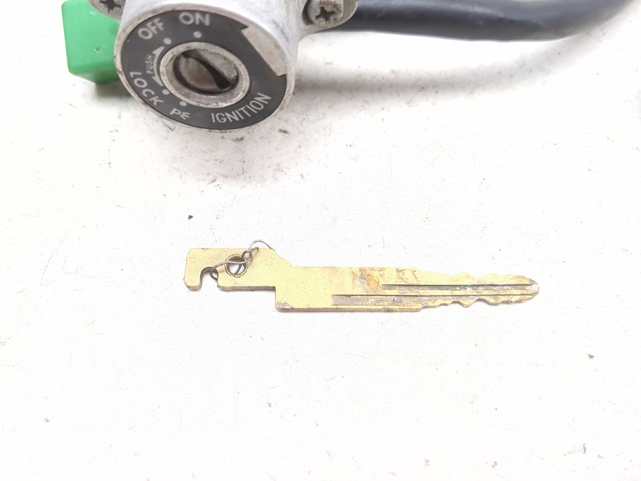 01-03 Suzuki GSXR 600 750 Ignition Switch Lock with Key Set - Sun