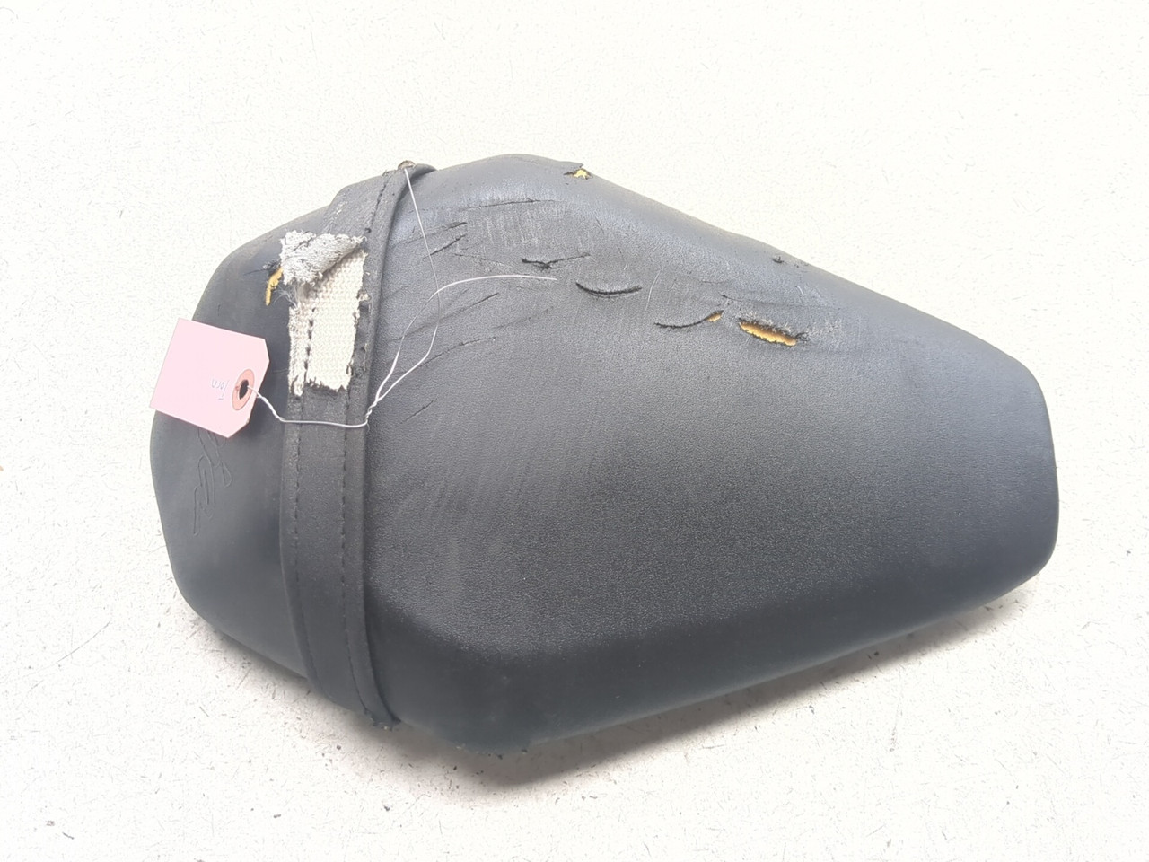 24-26 Kawasaki Ninja ZX-6R ZX600 Rear Passenger Seat 53066-0607