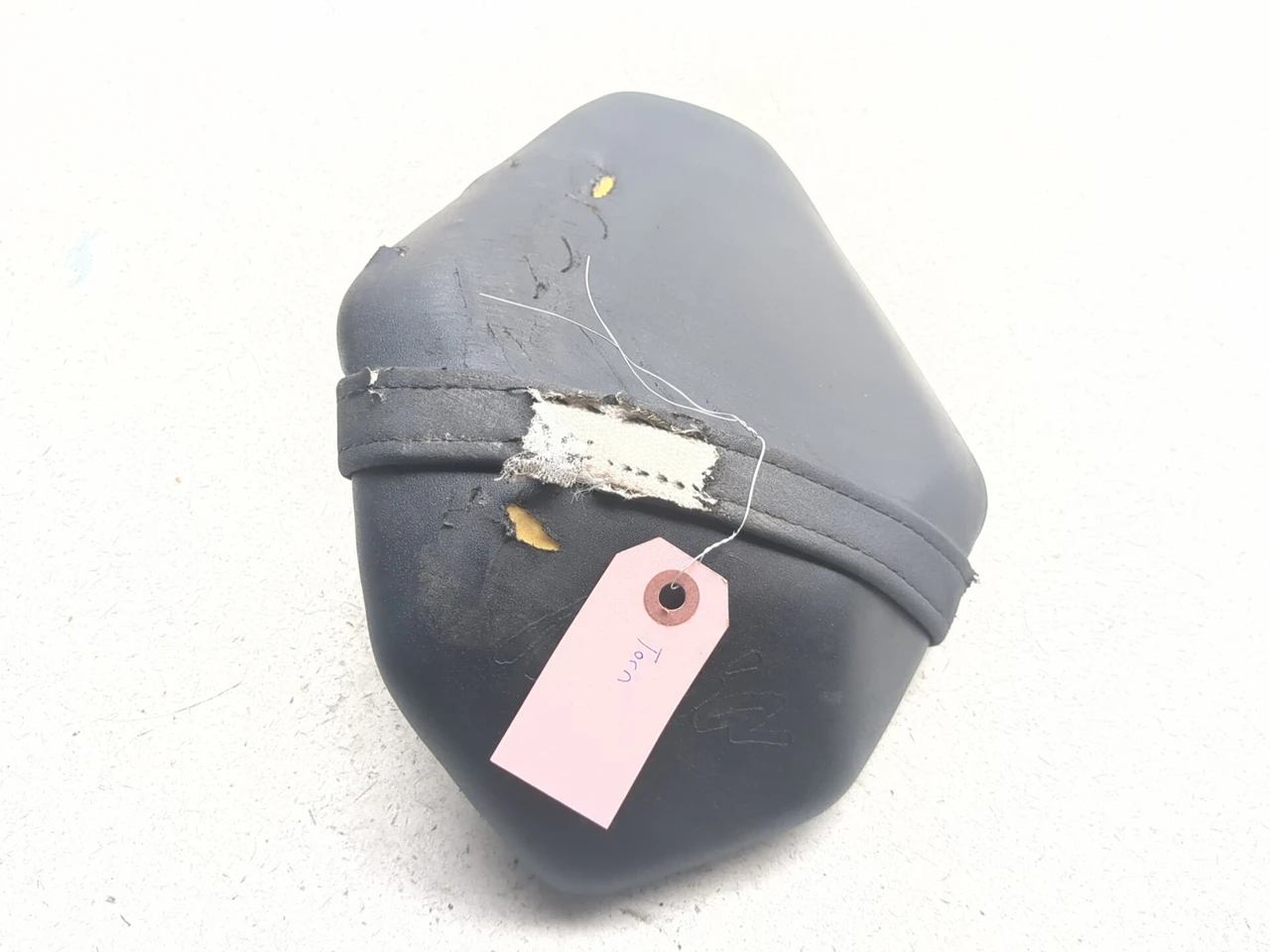 24-26 Kawasaki Ninja ZX-6R ZX600 Rear Passenger Seat 53066-0607