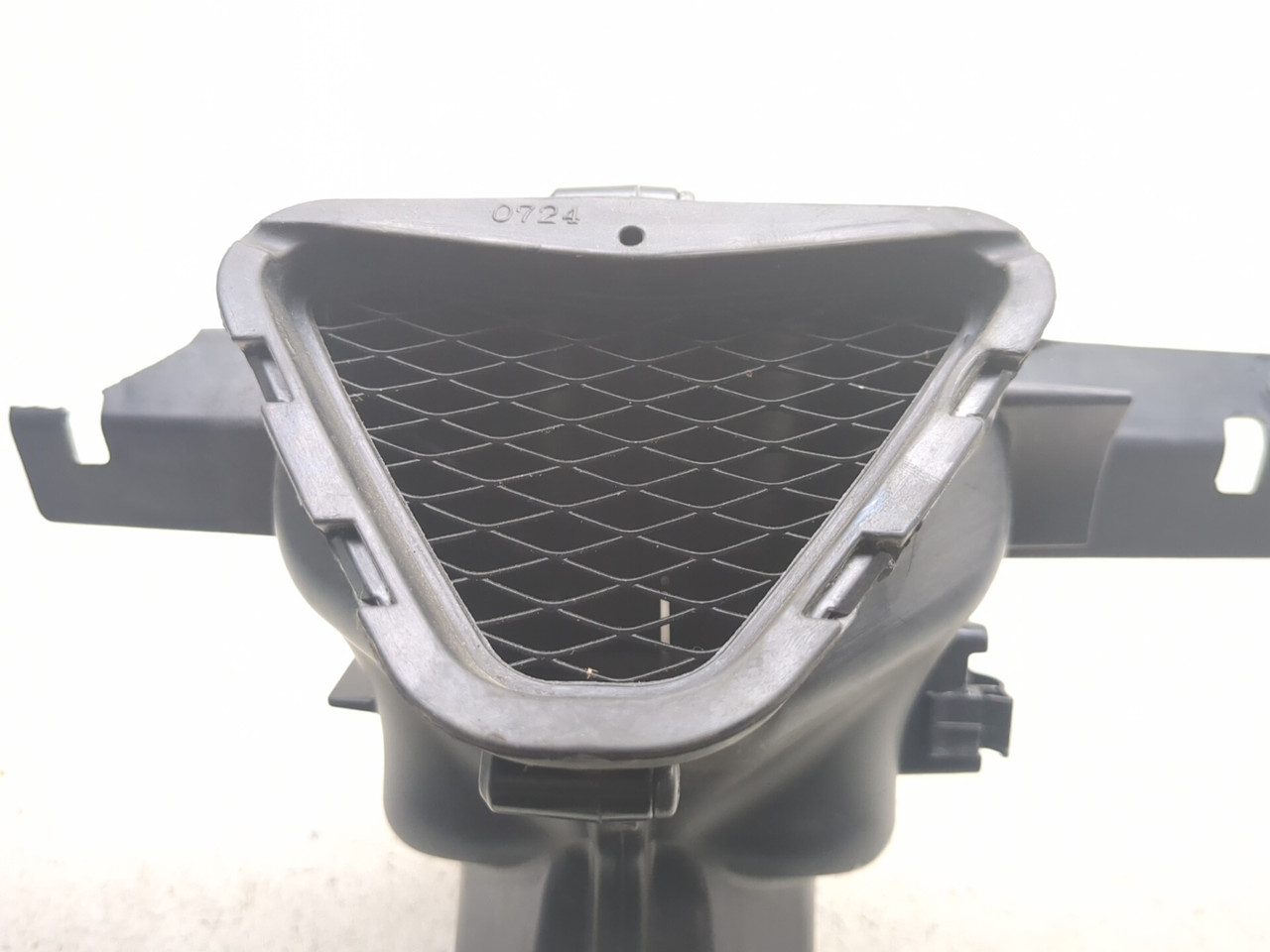 24-26 Kawasaki Ninja ZX-6R ZX600 Front Ram Air Intake Duct 39045