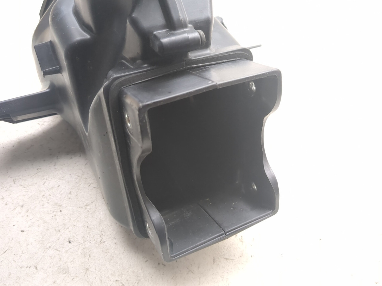 24-26 Kawasaki Ninja ZX-6R ZX600 Front Ram Air Intake Duct 39045