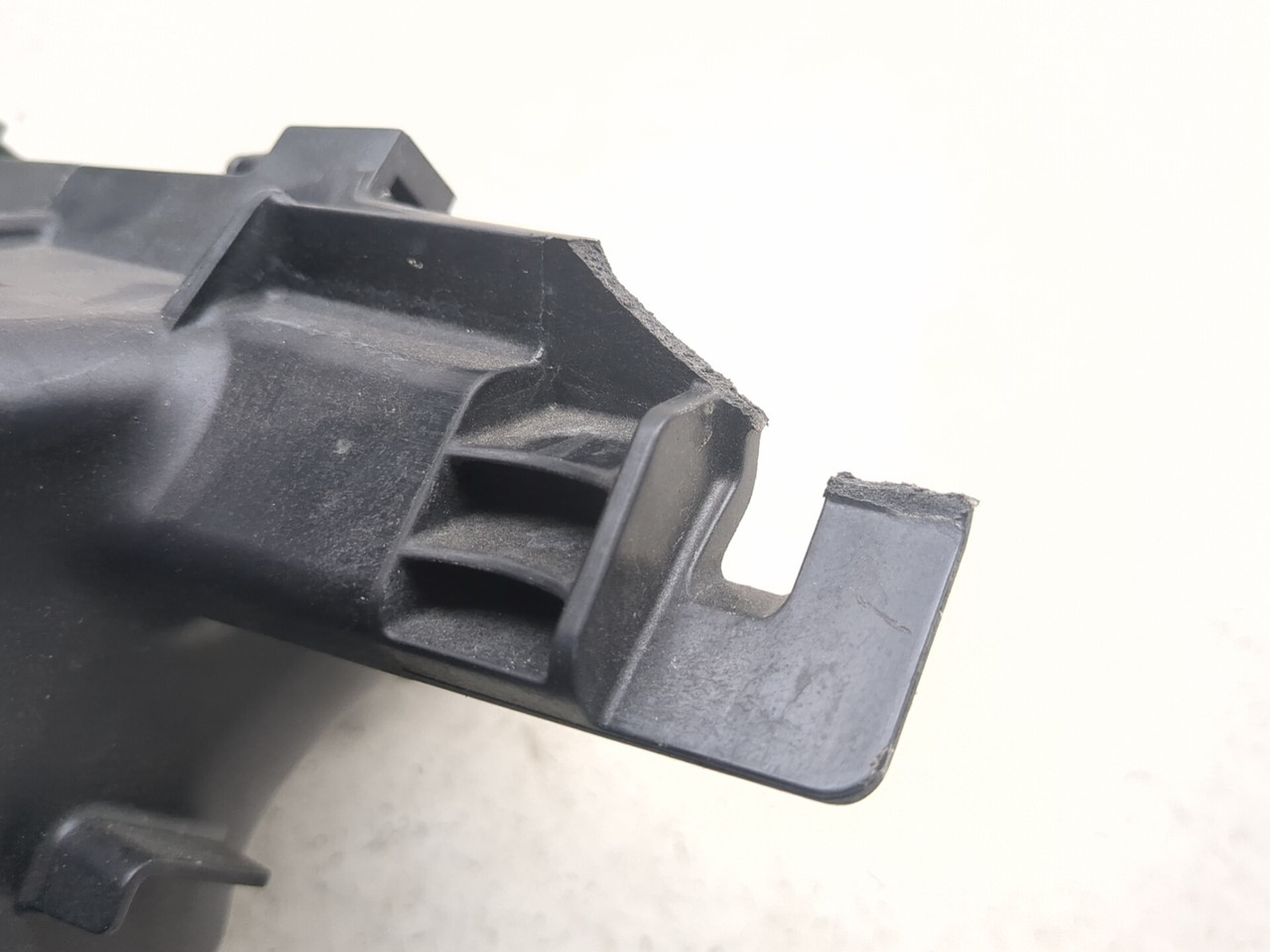 24-26 Kawasaki Ninja ZX-6R ZX600 Front Ram Air Intake Duct 39045