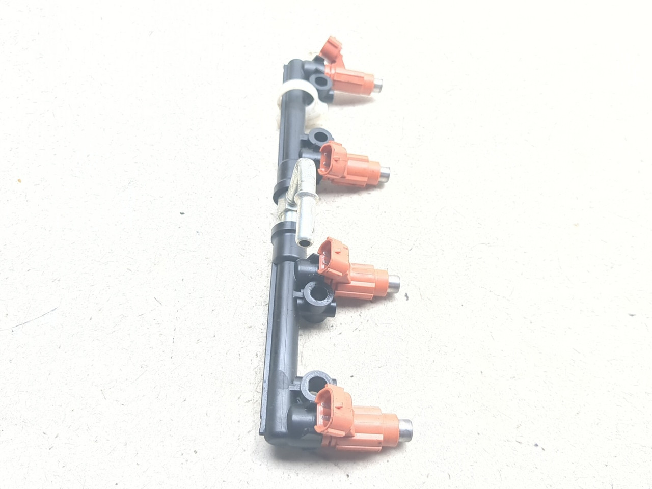 リソース 24-26 Kawasaki Ninja ZX-6R ZX600 Fuel Rail Injector Assembly 49033