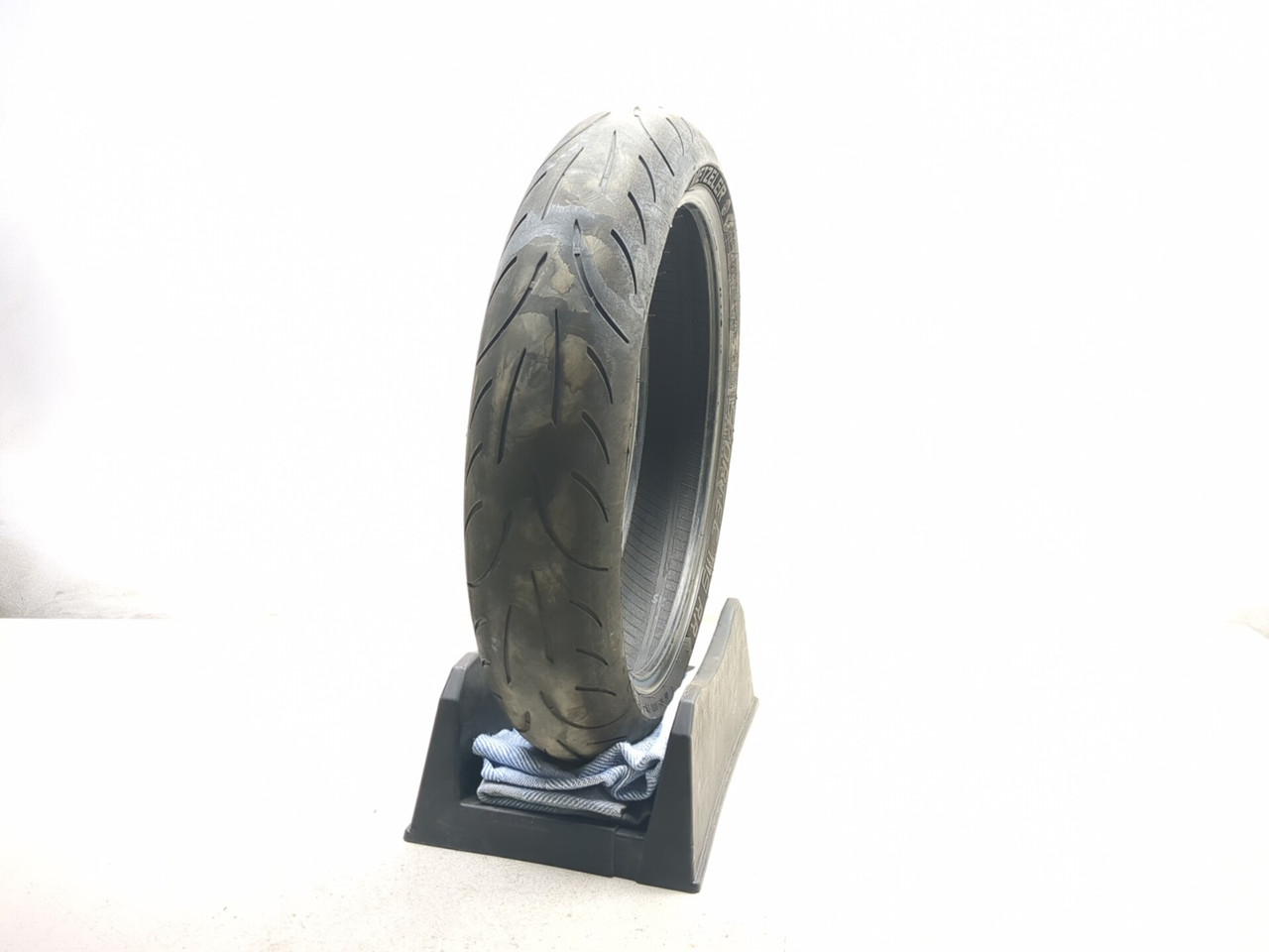 Metzeler Sportec M9 RR Front Tire 120/70ZR17 - Sun Coast Cycle