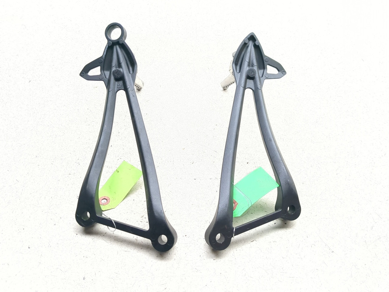 24-26 Kawasaki Ninja ZX-6R ZX600 Rear Left Right Passenger Foot