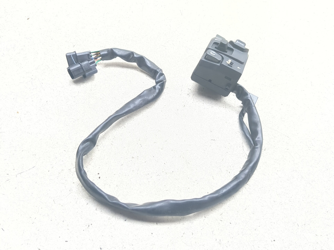バスのストップボタン 24-26 Kawasaki Ninja ZX-6R ZX600 Front Left