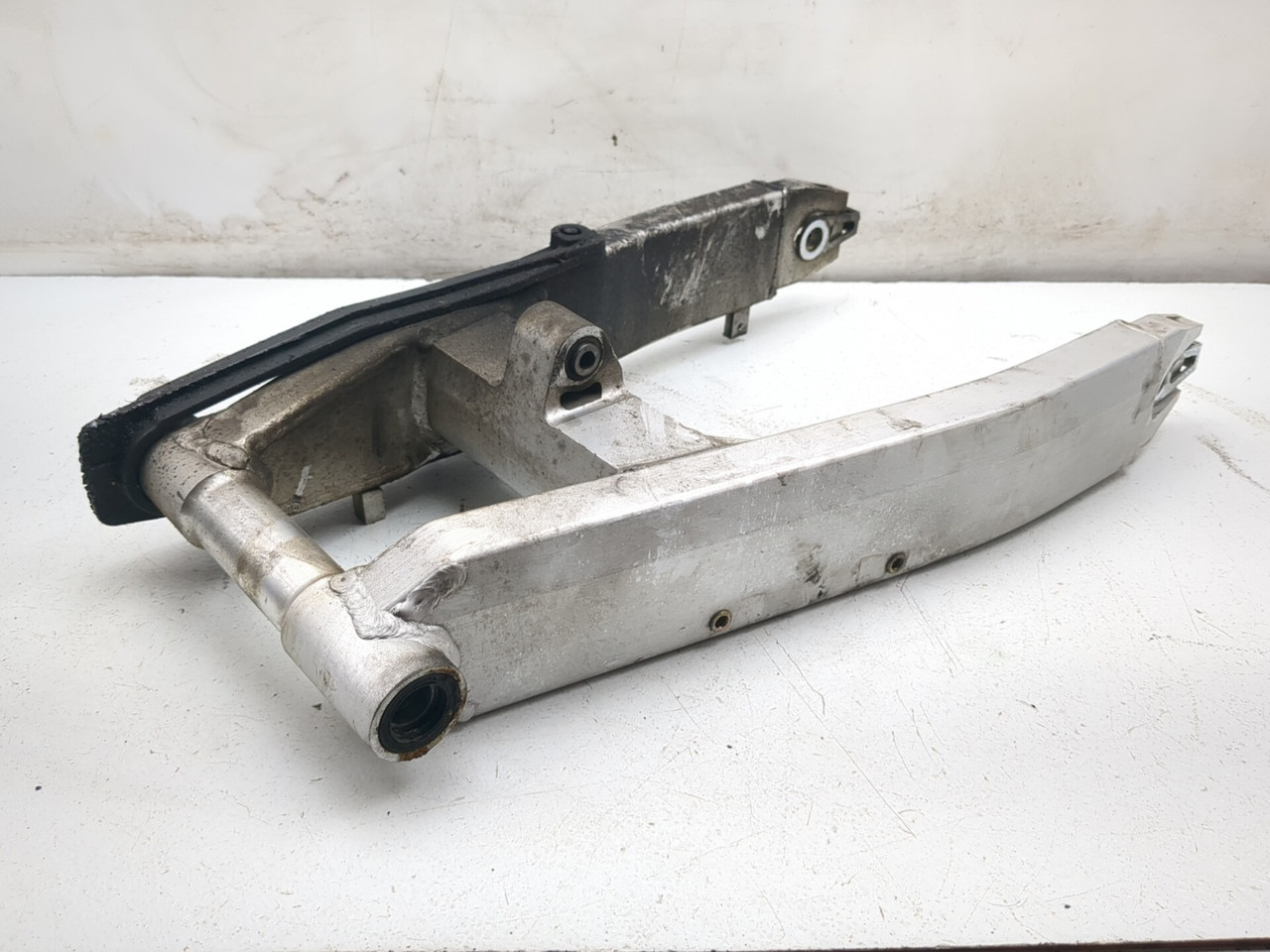 99-07 Honda CBR1100XX Blackbird CBR 1100 Rear Swingarm 52200-MAT