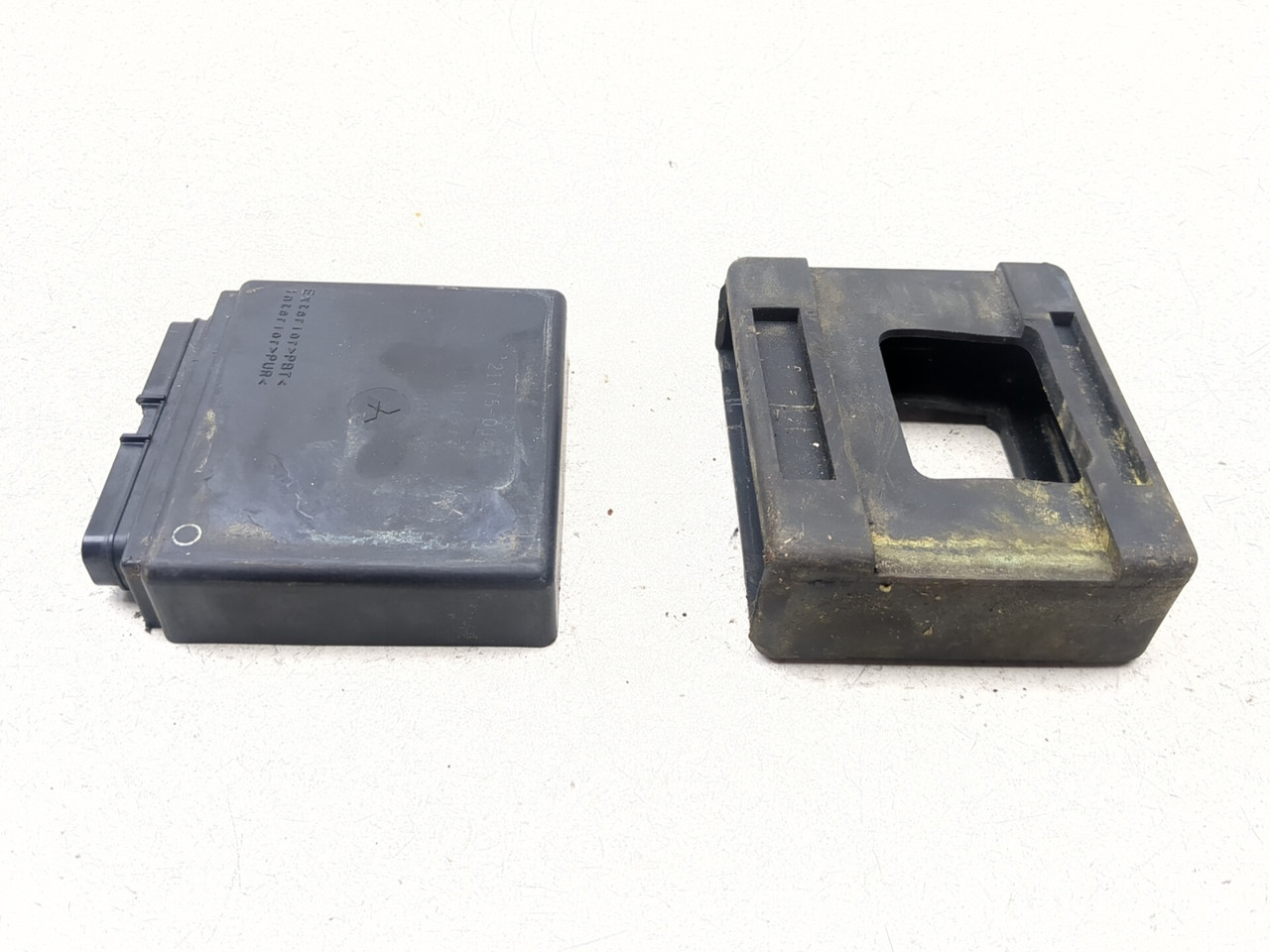 05-08 Kawasaki VN1600 Vulcan Nomad Engine Control Unit ECU ECM CDI 05-08 Kawasaki VN1600 Vulcan Nomad Engine Control Unit ECU ECM CDI