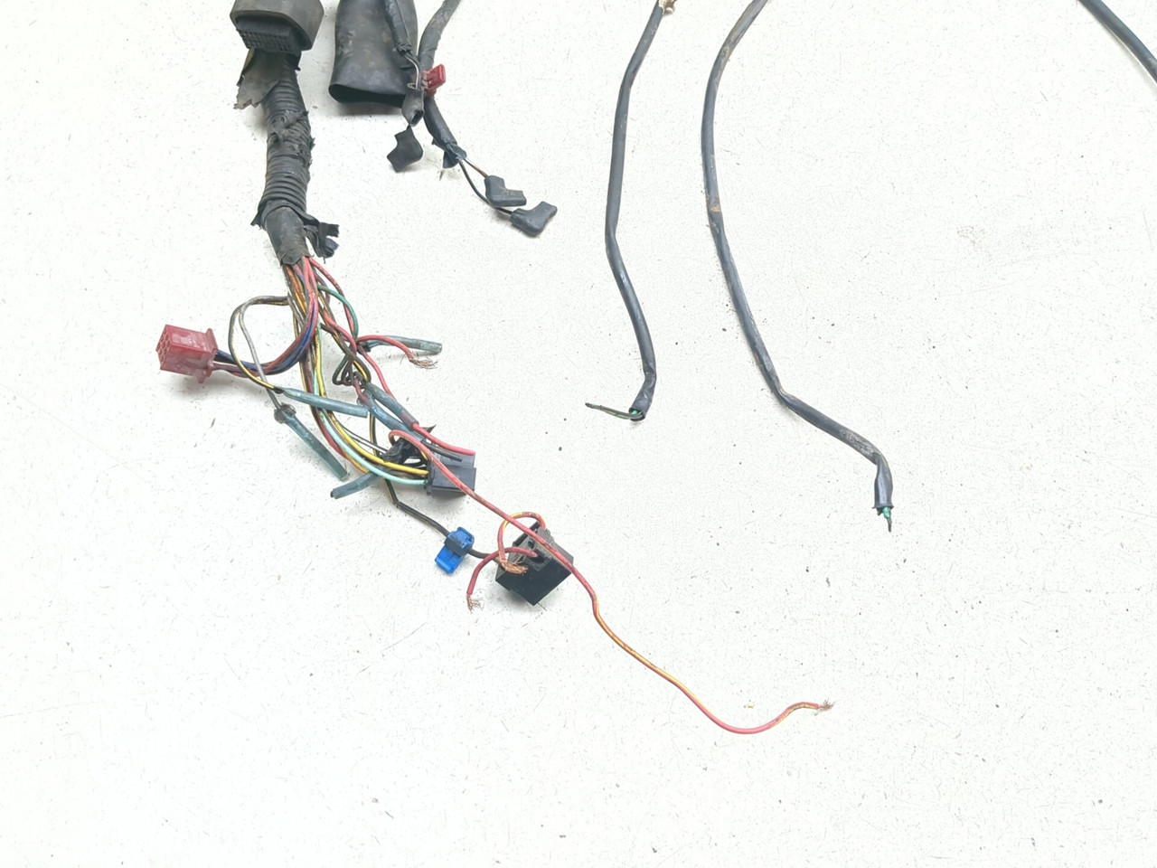 00-04 Kawasaki Vulcan Nomad VN1500L Main Wiring Harness 26030-1852
