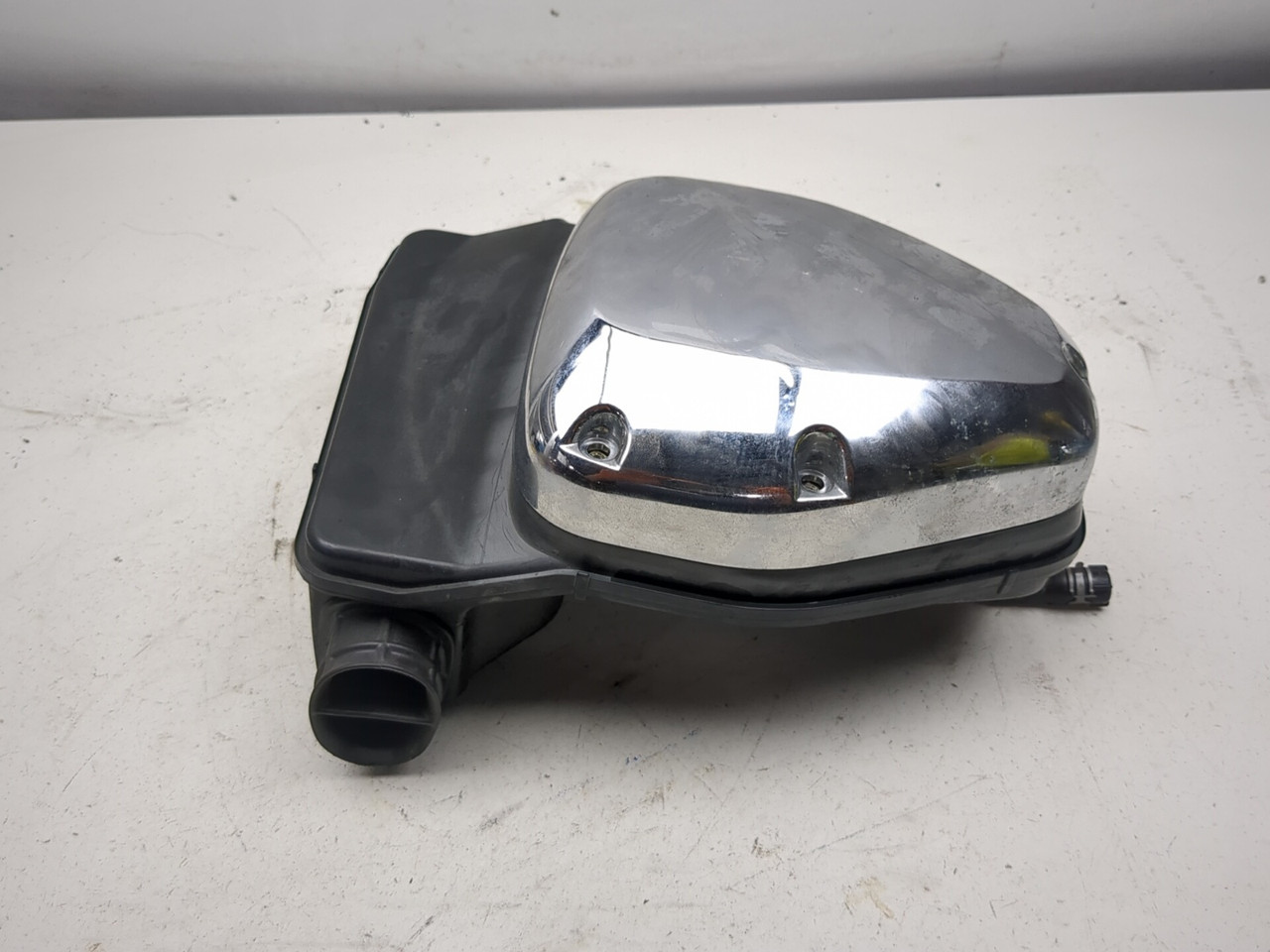 04-09 Honda VTX1300R VTX 1300 Right Air Cleaner Housing 17221-MEA