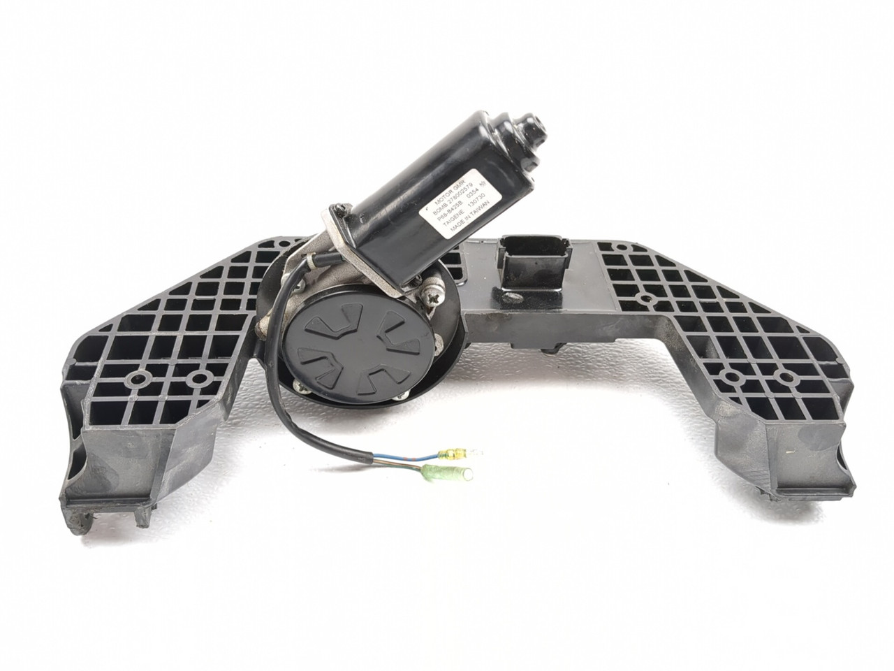 12-19 Can Am Spyder Roadster RT Front Windshield Motor Bracket