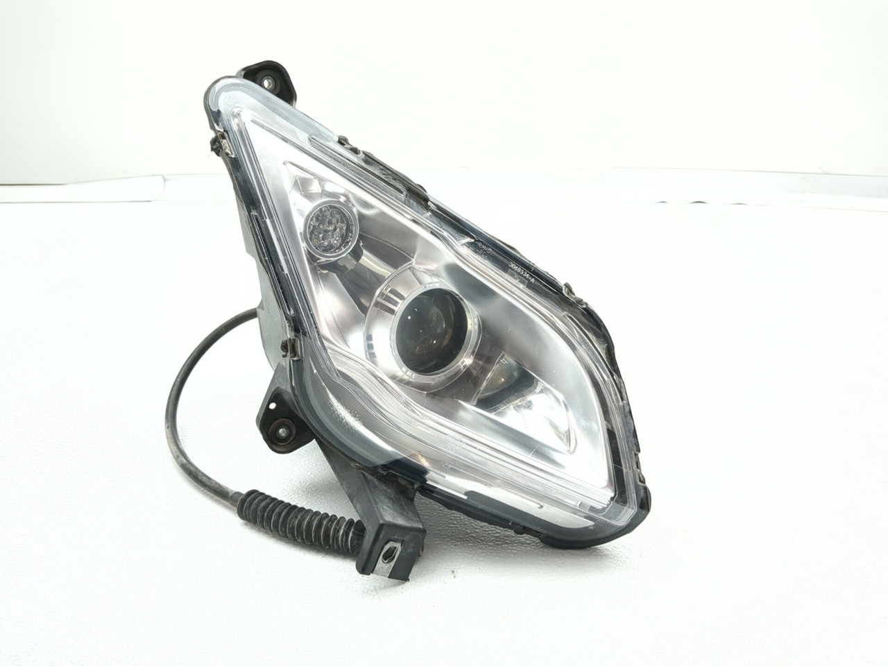 12-19 Can-Am Spyder Roadster RT Front Right Headlight Assembly