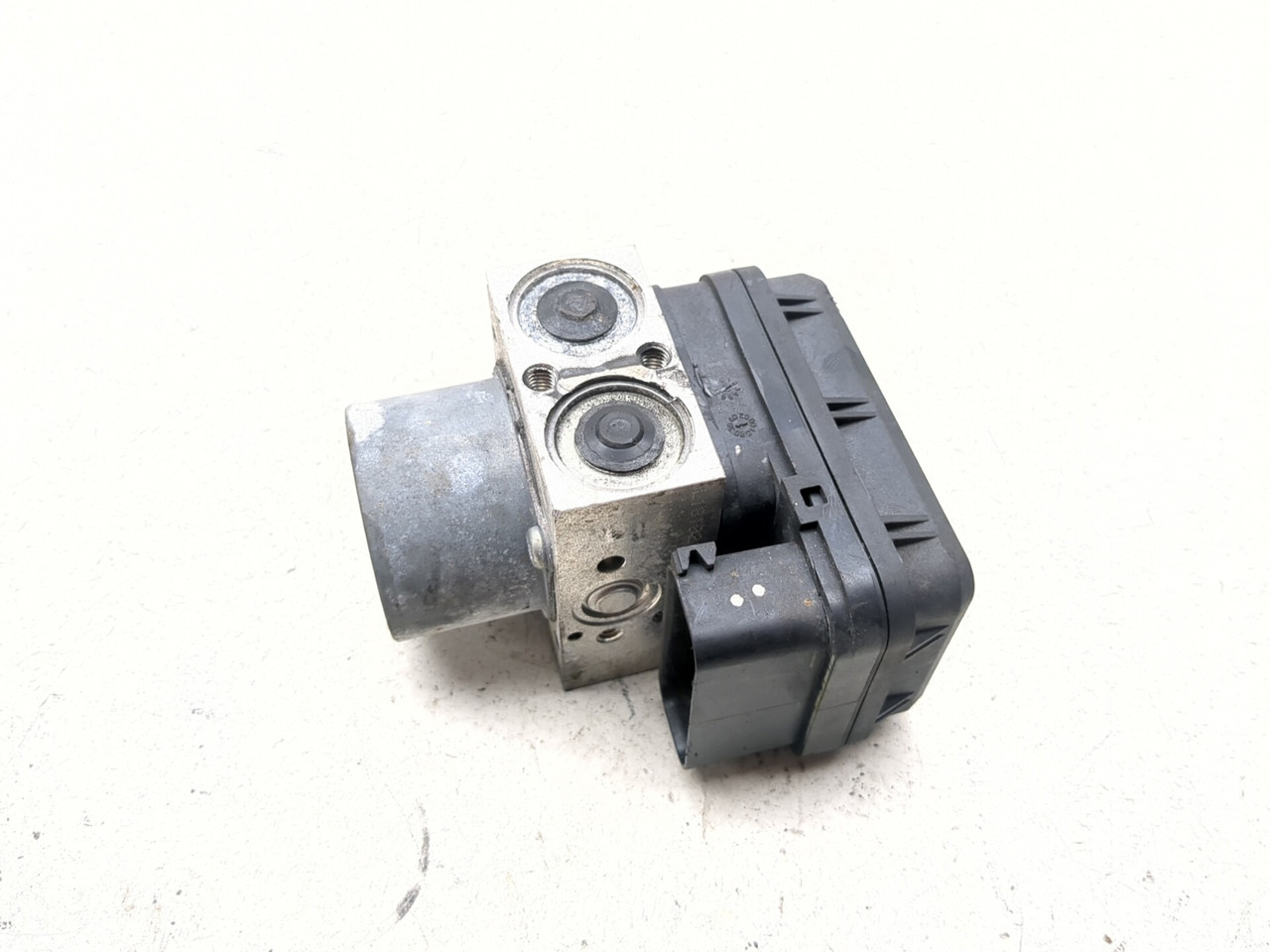 17-22 Yamaha XMAX 300 CZD300 ABS Pump Assembly B74-H5930-00 - Sun