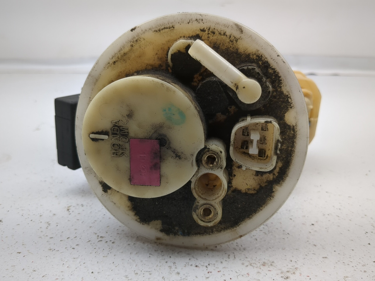 01-03 Honda Goldwing 1800 GL1800 Fuel Pump Assembly 16700-MCA-013