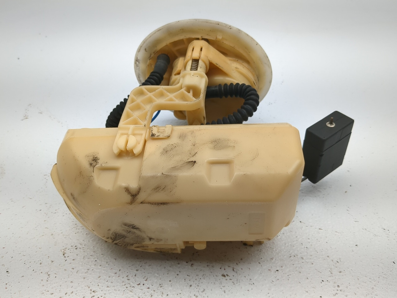 01-03 Honda Goldwing 1800 GL1800 Fuel Pump Assembly 16700-MCA-013