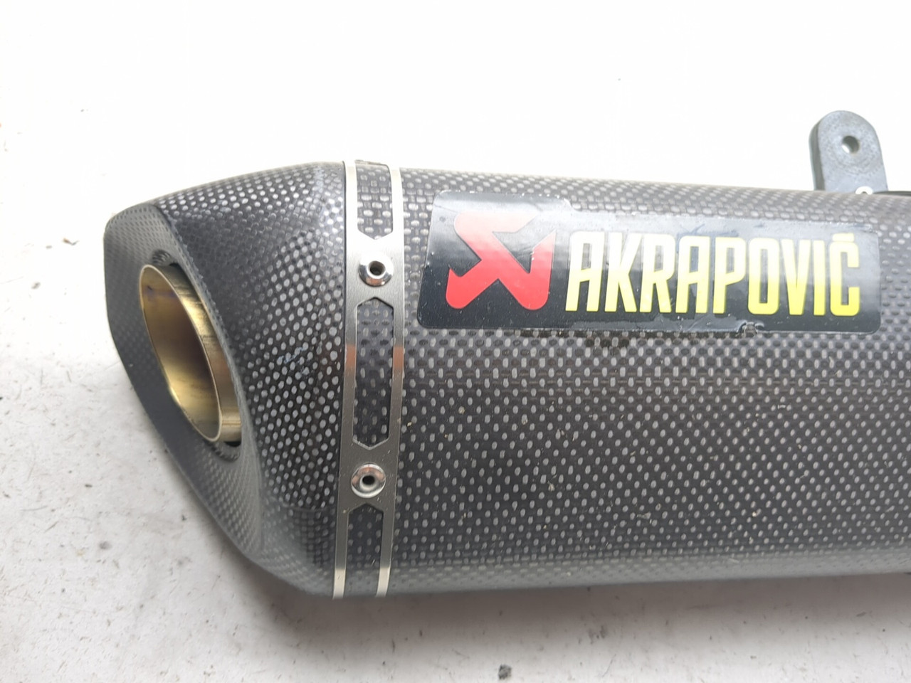 09-16 Suzuki GSXR 1000 Rear Right Akrapovic Hexagonal Carbon Fiber