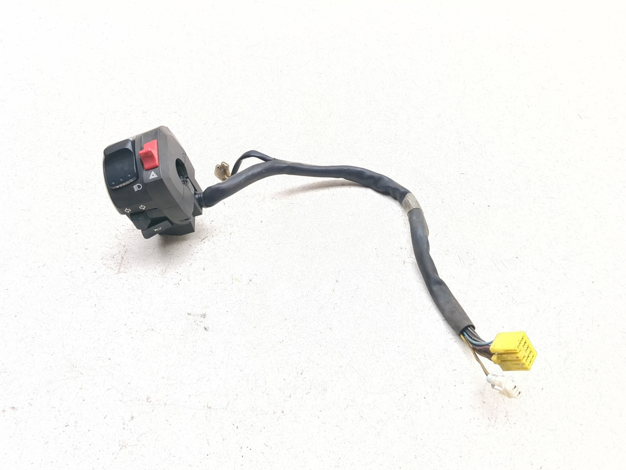 09-16 Suzuki GSXR 1000 Front Left Handlebar Switch Assembly 37400