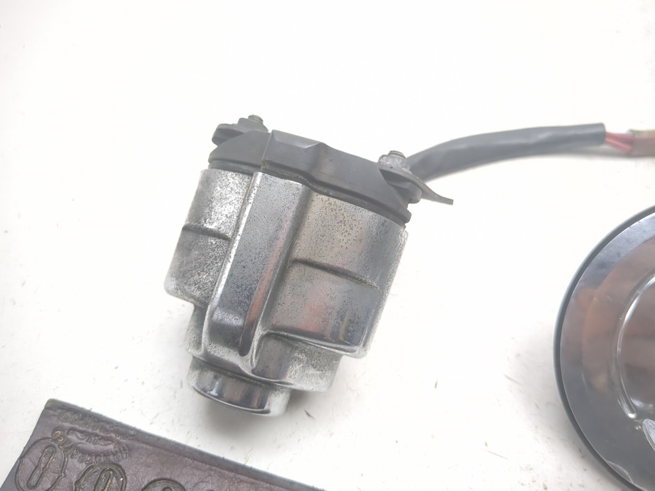 02-04 Honda VTX1800 C Front Ignition Switch Fuel Cap with Key Set