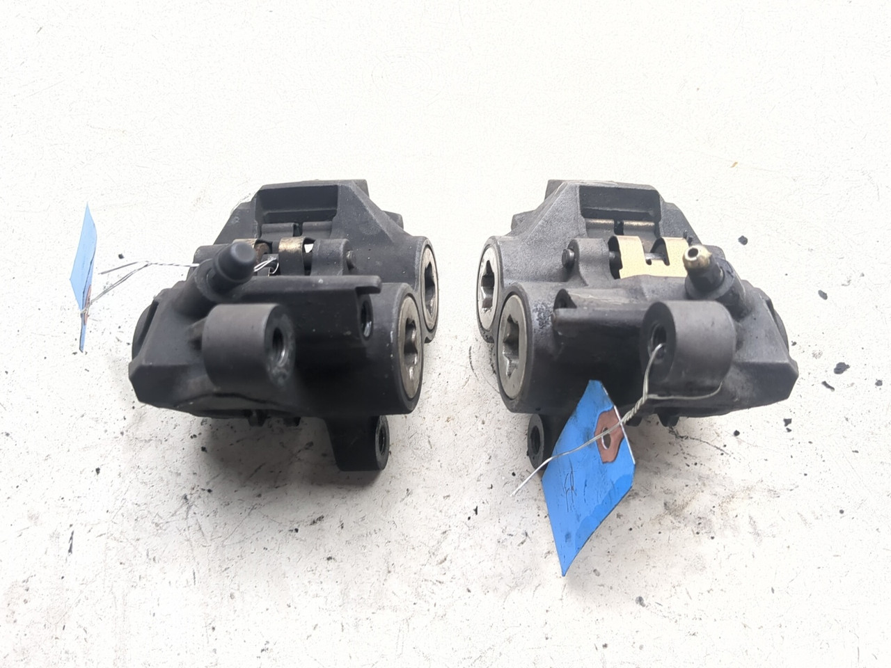 02-09 Yamaha Road Star Warrior XV1700 PC Front Brake Caliper Set
