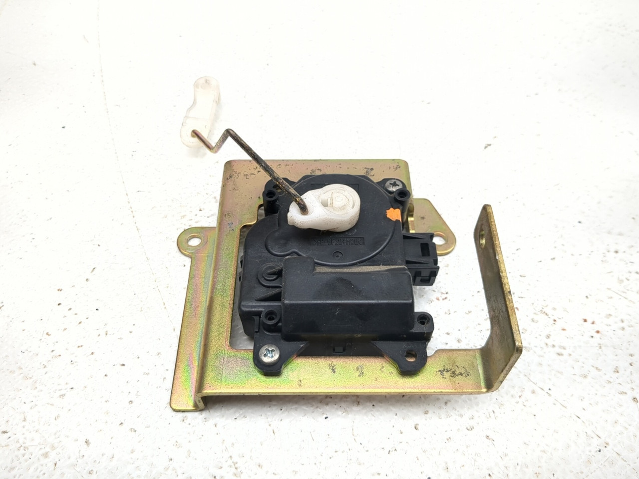 07-13 Kubota RTV 1100 Inner HVAC Air Door Actuator 063700-8330
