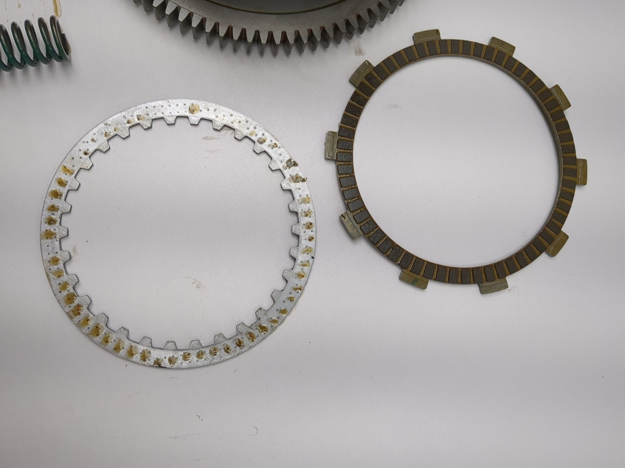 21-24 Triumph Street Twin Clutch Assembly T1177700 - Sun Coast