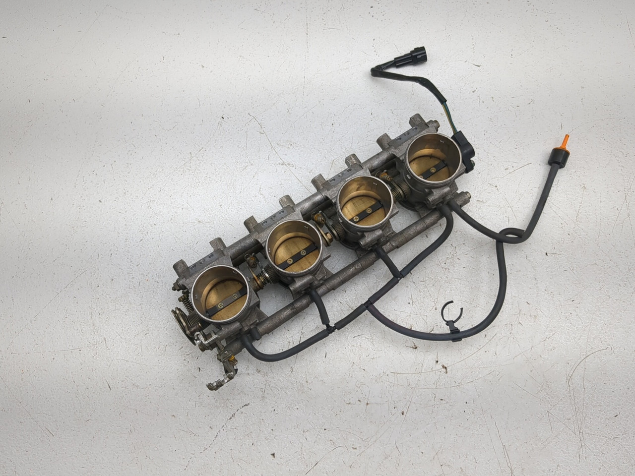 99-07 Suzuki Hayabusa GSX1300R Throttle Body EFI Assembly 13401