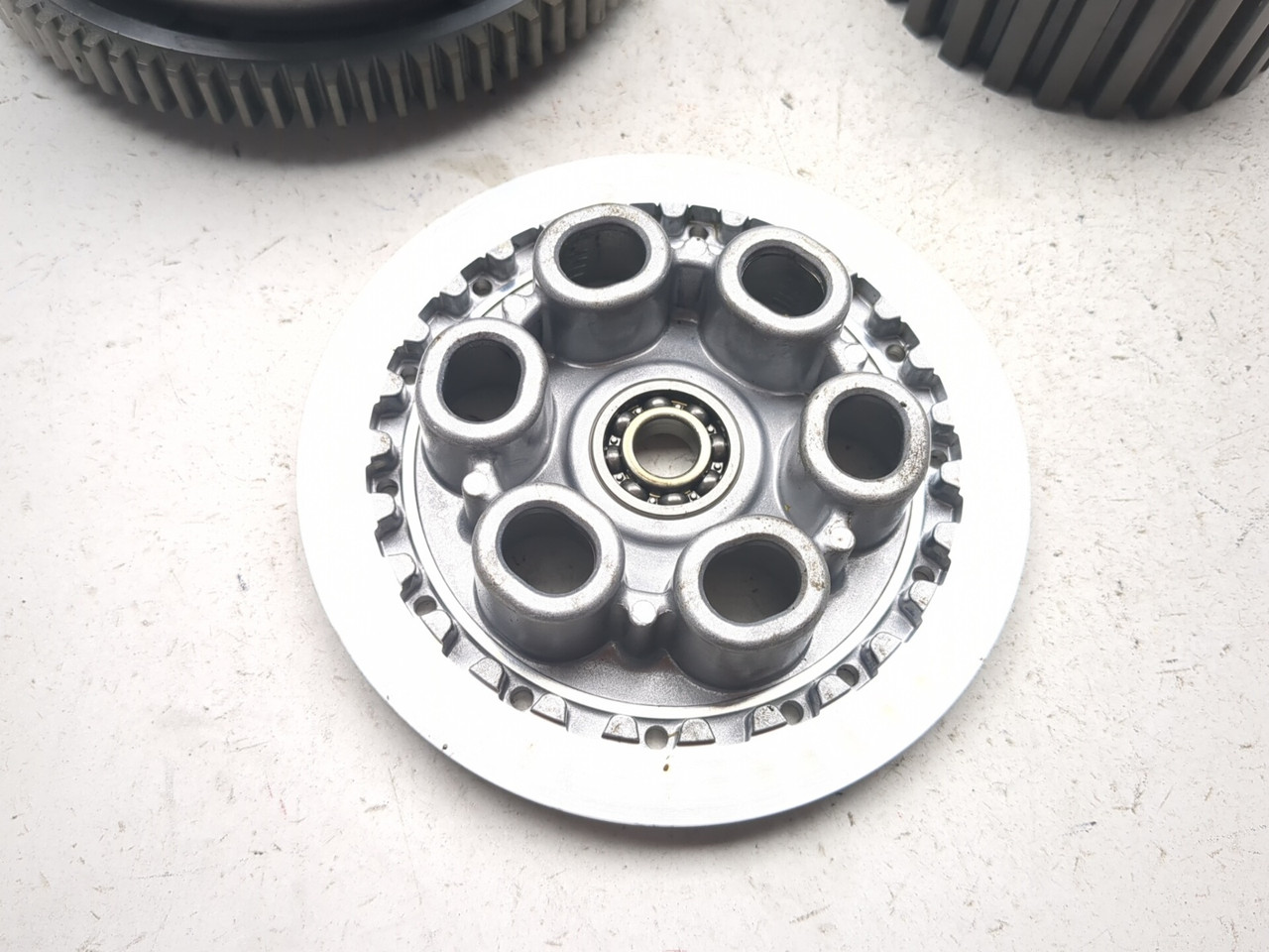 06-16 Yamaha YZF-R6 R6R Clutch Basket Assembly 2C0-16150-00-00