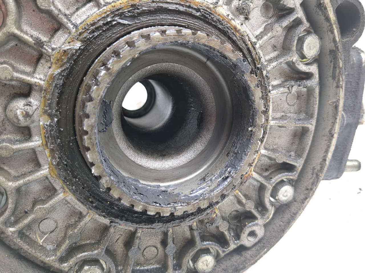 86-03 Kawasaki Voyager ZG1200 Rear Final Drive 13101-1156-7J - Sun