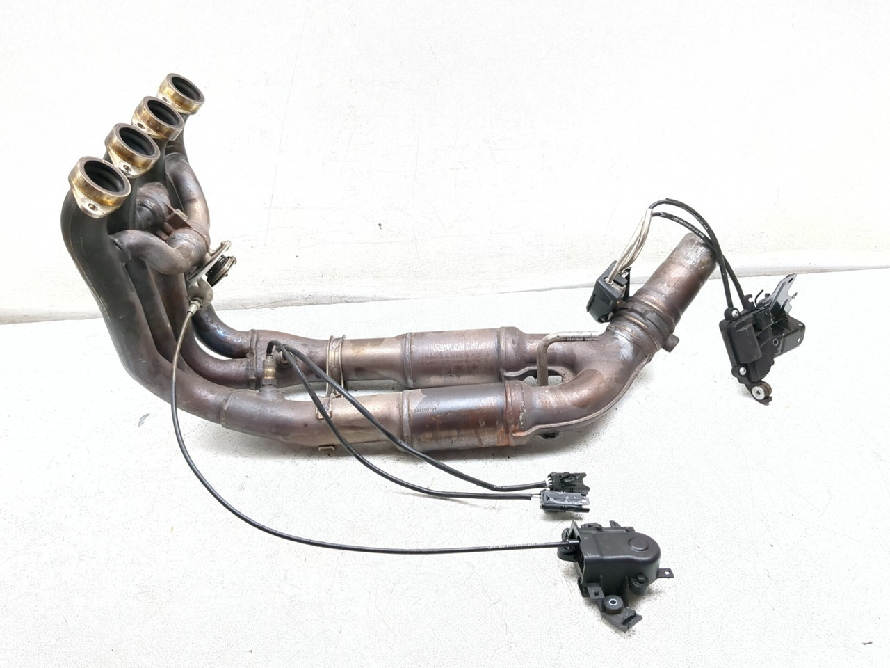 15-18 BMW S1000RR Front Exhaust Header Servo Assembly - Sun Coast