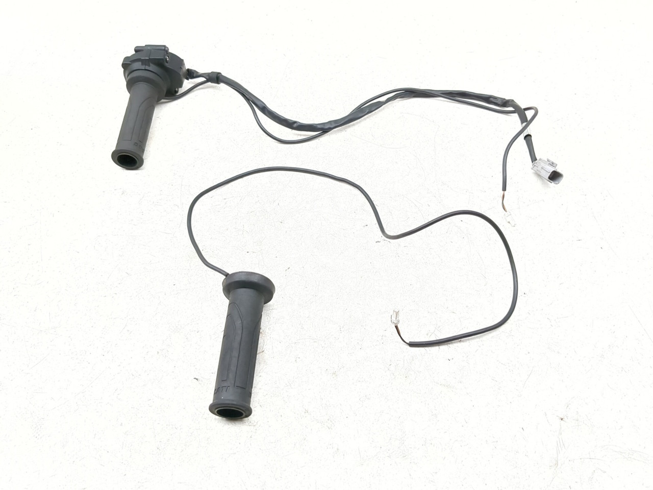 19-22 Ducati Diavel Front Heated Grip Set 96680574A - Sun Coast