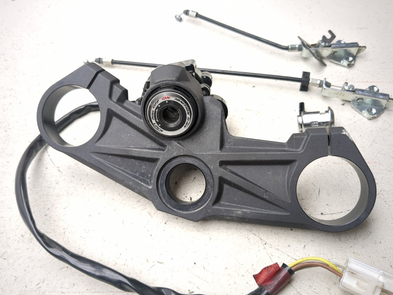 19-23 Kawasaki Ninja ZX6R ZX636K Triple Tree Lock Set Assembly
