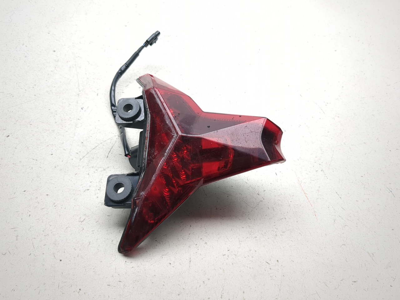 19-23 Kawasaki Ninja ZX6R ZX636K Rear Taillight Lamp 23025-0385