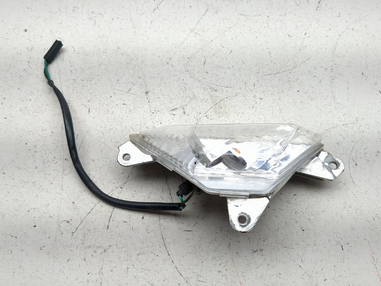 19-23 Kawasaki Ninja ZX6R ZX636K Left Front Turn Signal 23040-0137