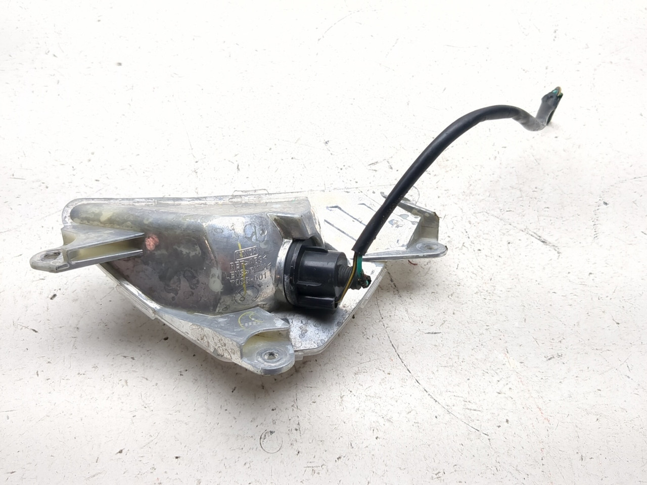 19-23 Kawasaki Ninja ZX6R ZX636K Left Front Turn Signal 23040-0137