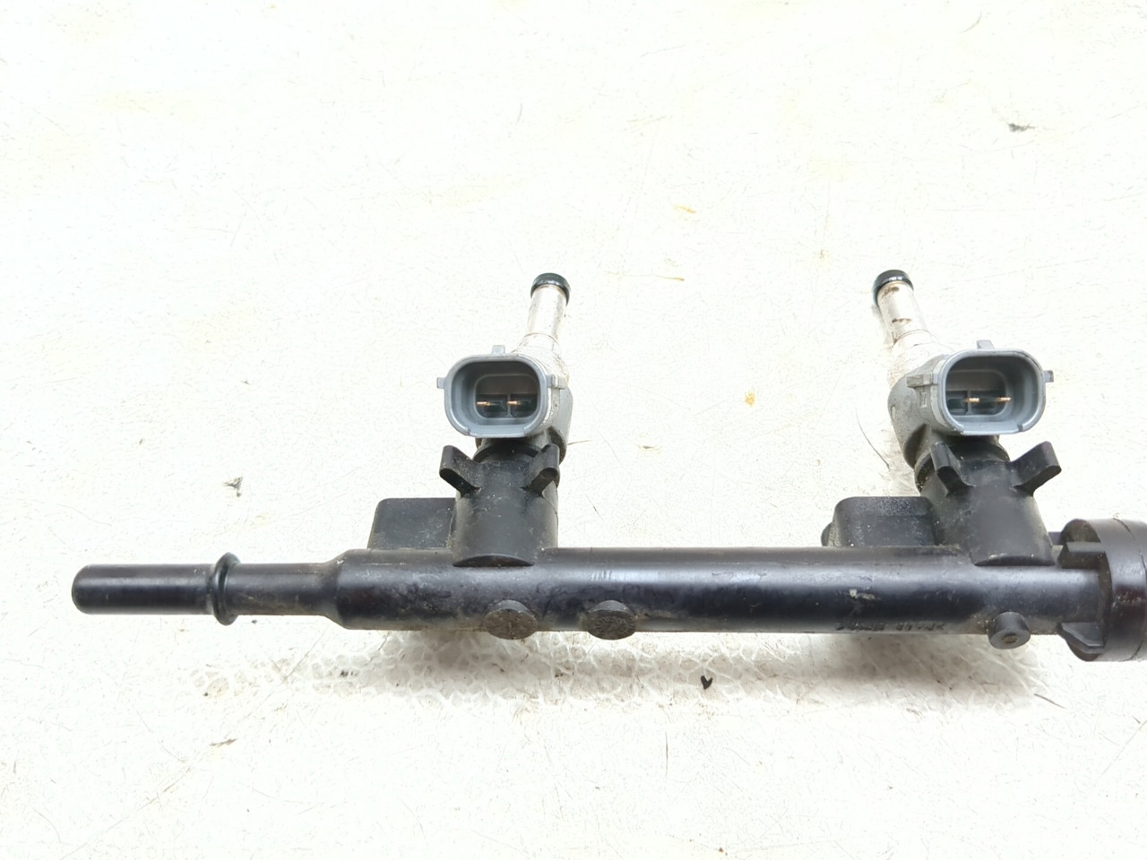 18-26 Kawasaki Ninja 400 EX400 Fuel Rail Injector Hose 49056-0050