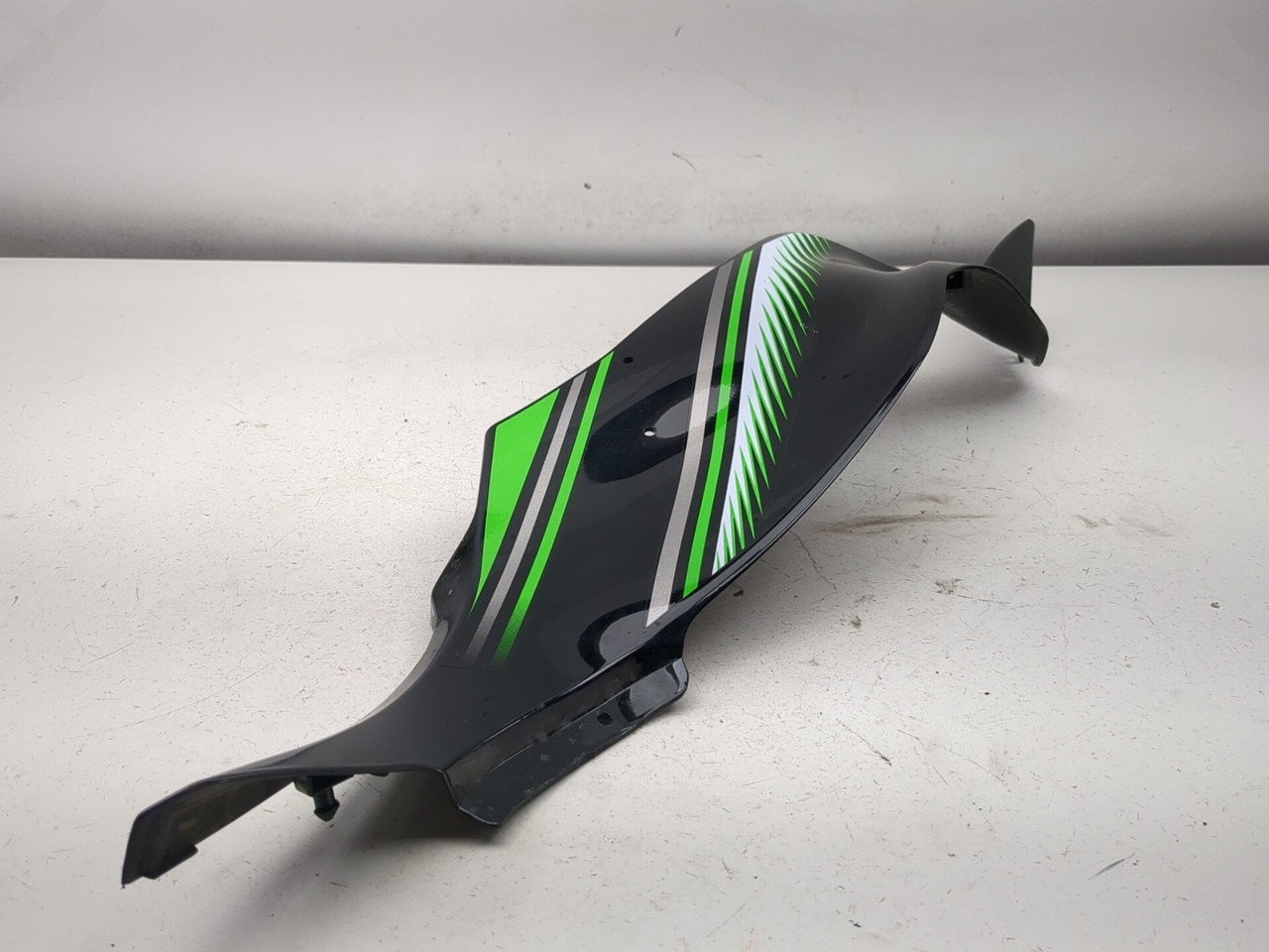 13-18 Kawasaki ZX 636 ZX6R Left Side Cover Fairing 36001-0594