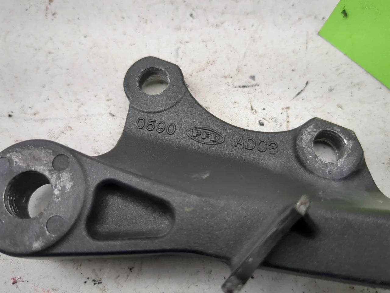 あげ 13-18 Kawasaki ZX 636 ZX6R Rear Heel Guard Set 55020-0859 - Sun