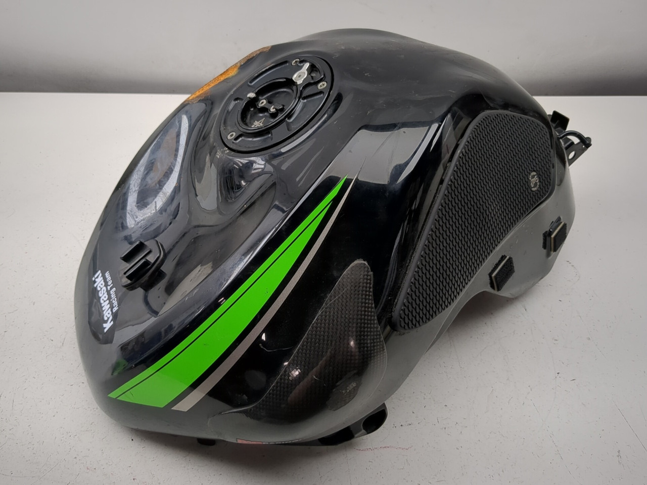 13-18 Kawasaki ZX 636 ZX6R Gas Fuel Tank - Sun Coast Cycle Sports
