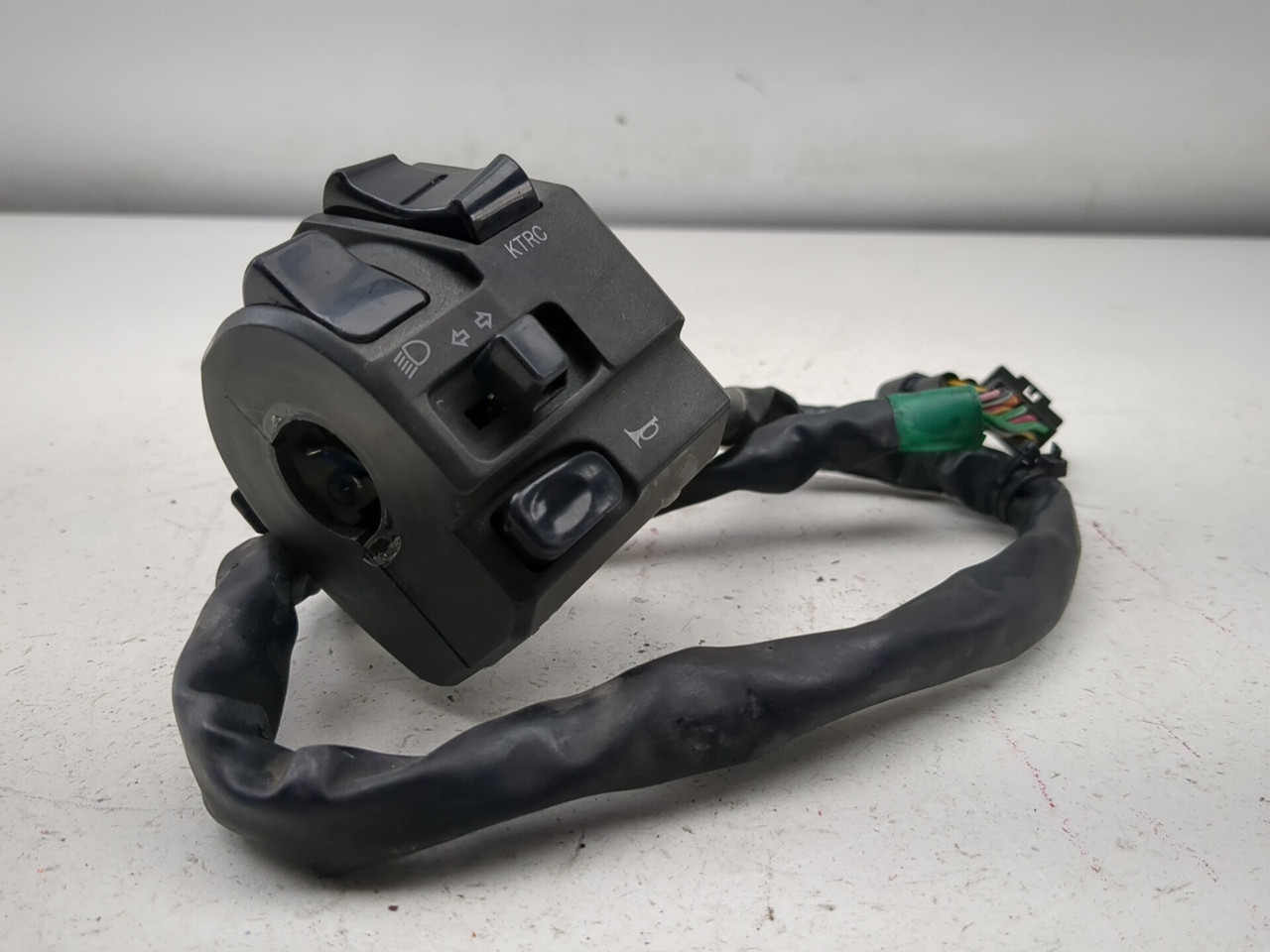 13-18 Kawasaki ZX 636 ZX6R Front Left Handlebar Switch - Sun Coast
