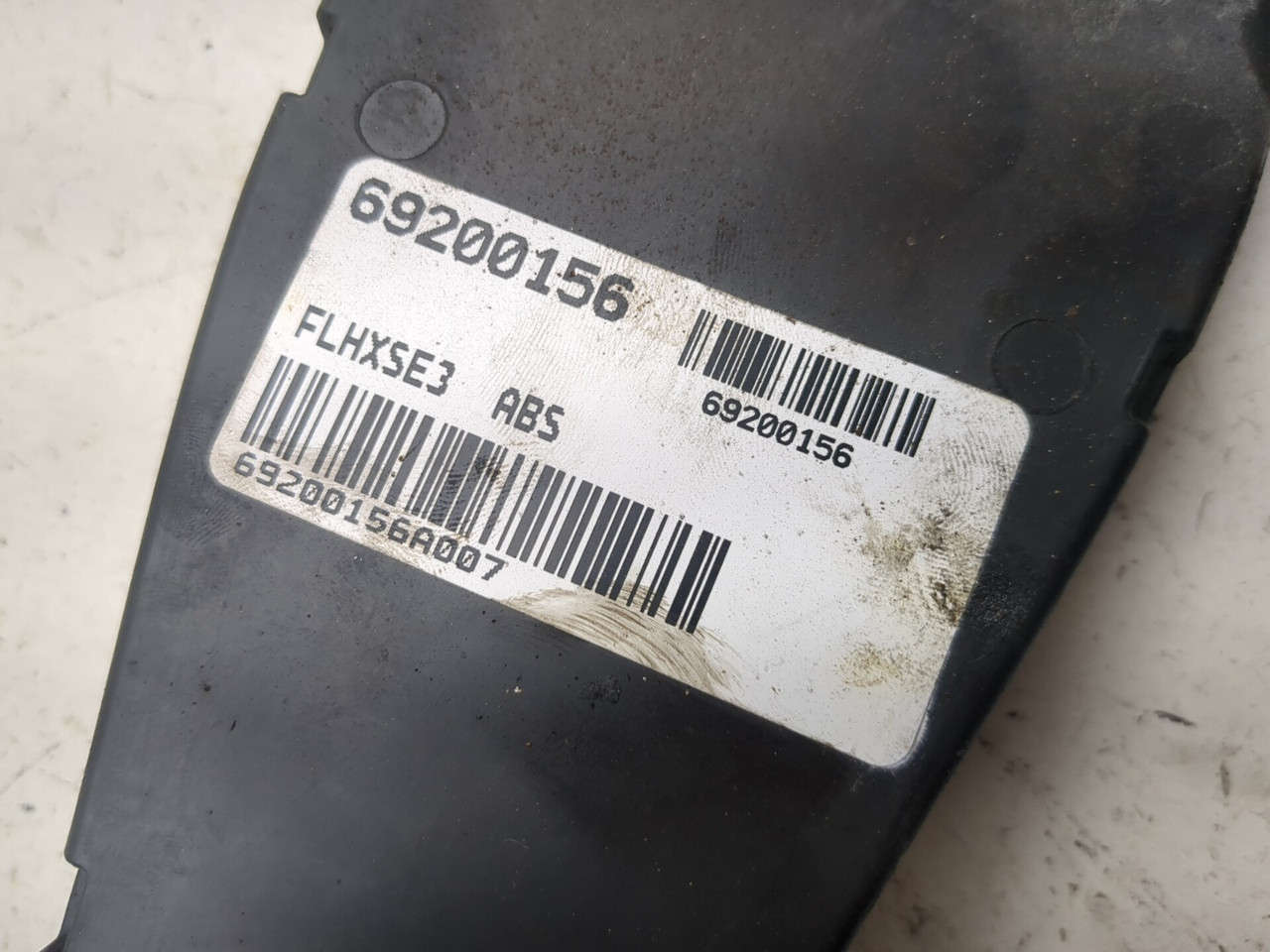 10-12 Harley Street Glide CVO FLHXSE Wiring Harness Caddy 70981-09