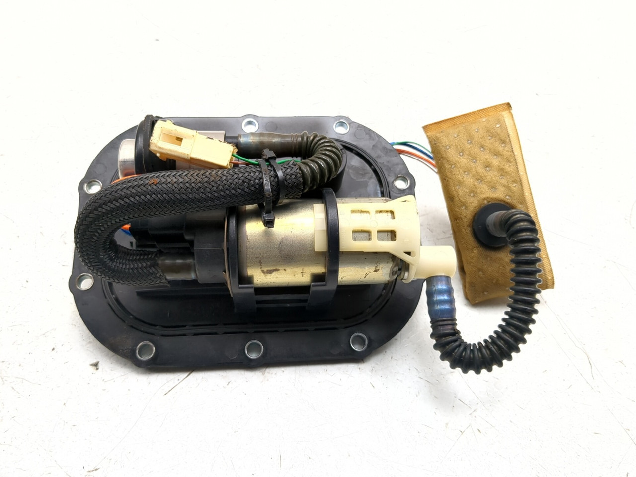 10-17 Victory Cross Country Inner Fuel Pump Assembly 2521171-C