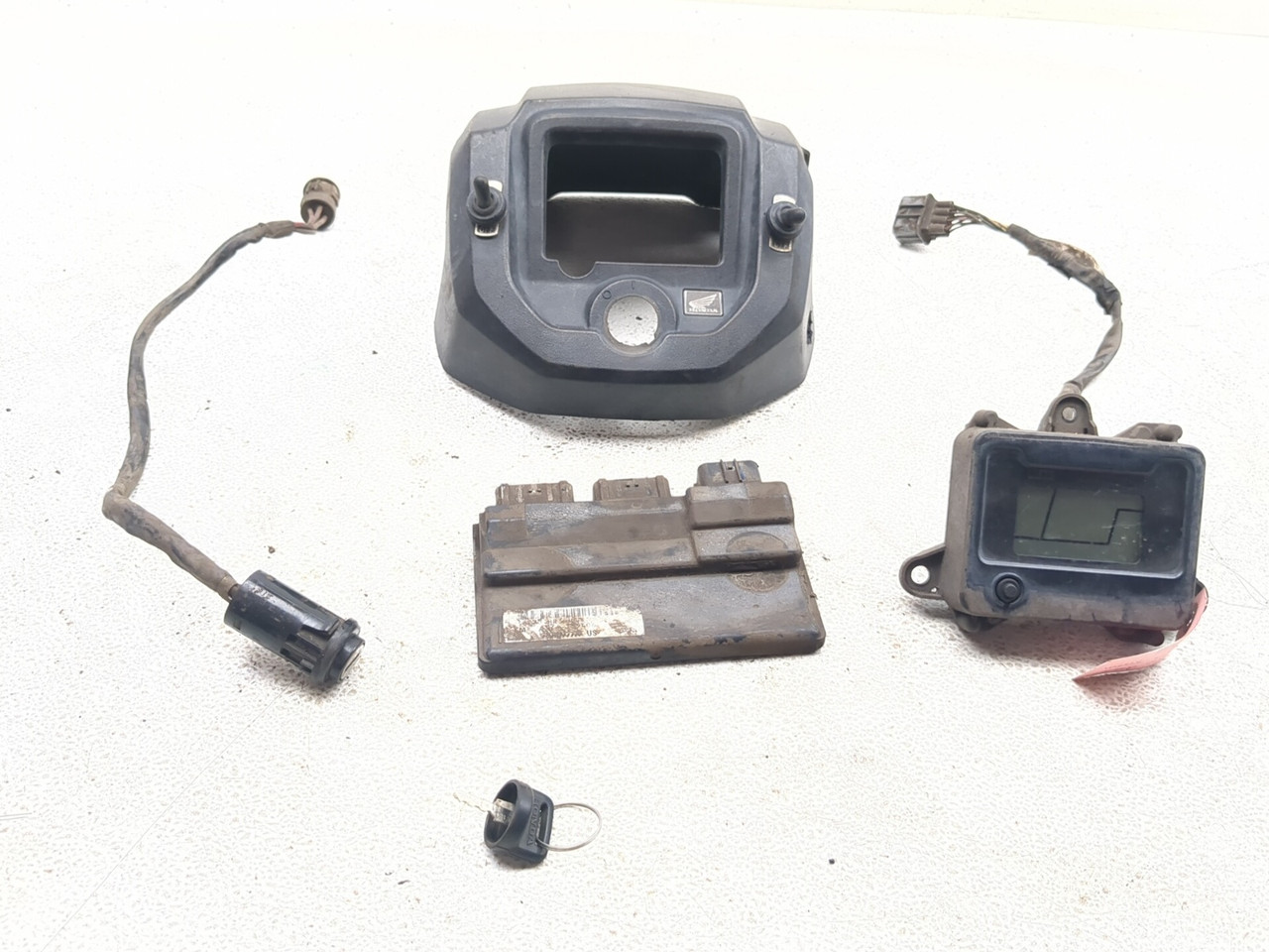 39様 20-26 Honda TRX420FM1 Fourtrax 420 Front ECU Speedometer Ignition