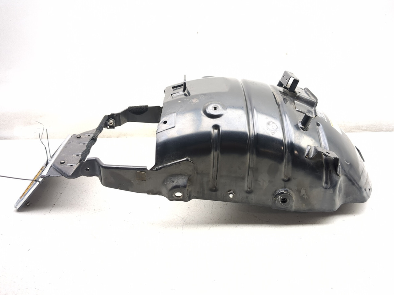 06-25 Suzuki VZR1800 M109R Boulevard Rear Inner Fender Mudguard